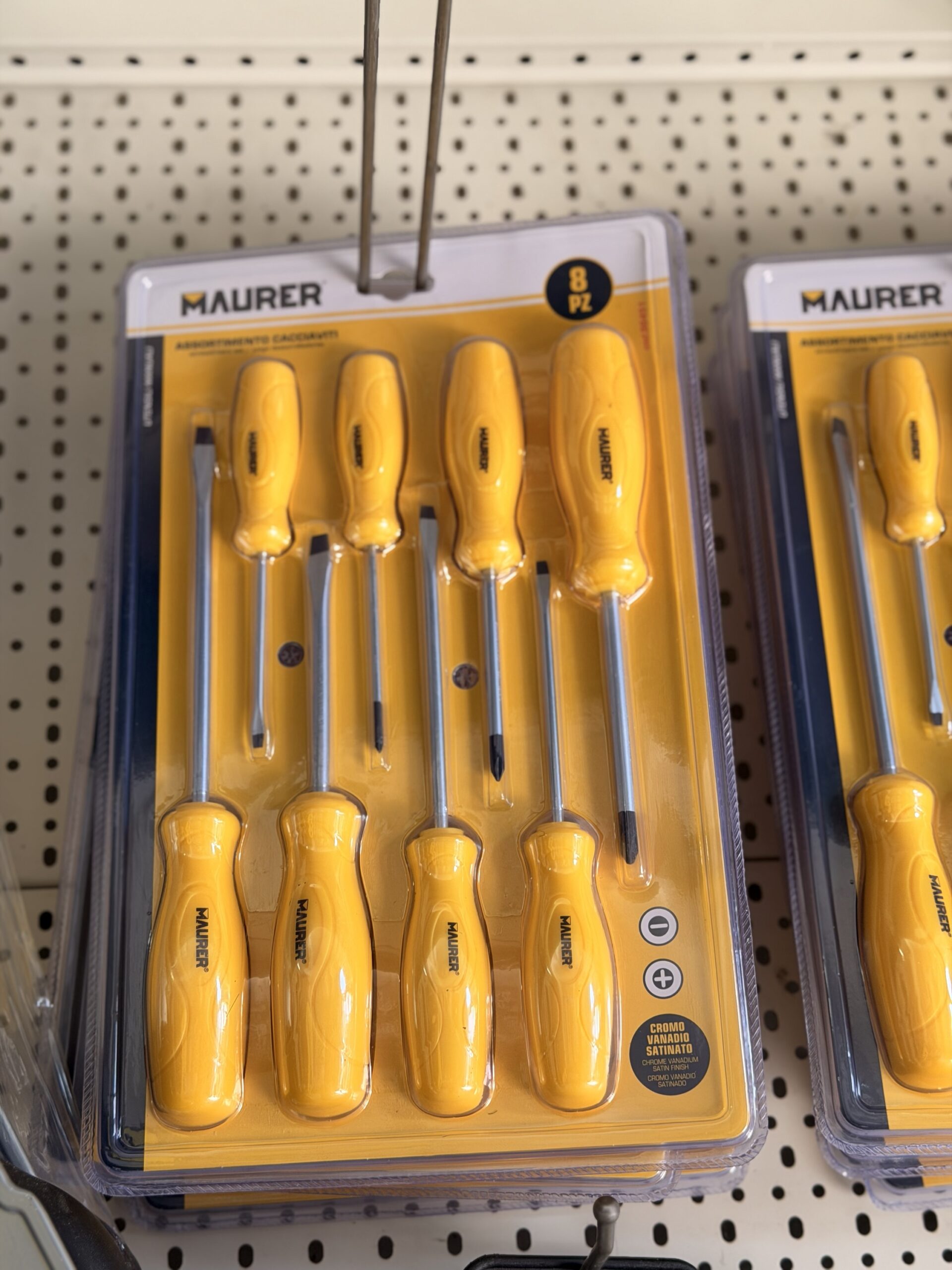 Cacciaviti Maurer Set 8 Pezzi – Manico Giallo Ergonomico in Acciaio Cromo Vanadio (5 Taglio + 3 Croce PH) 1 Cacciaviti Maurer Set 8 Pezzi – Manico Giallo Ergonomico in Acciaio Cromo Vanadio (5 Taglio + 3 Croce PH)